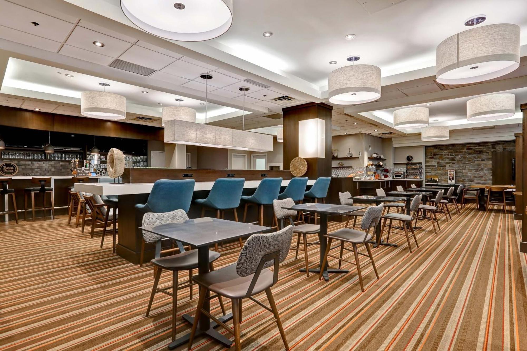 Four Points By Sheraton Toronto Mississauga Exterior photo