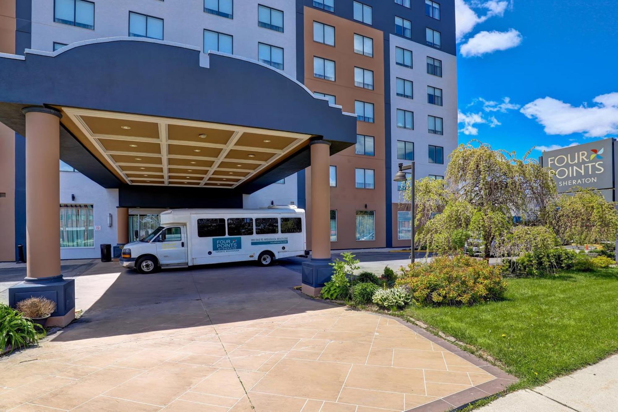 Four Points By Sheraton Toronto Mississauga Exterior photo
